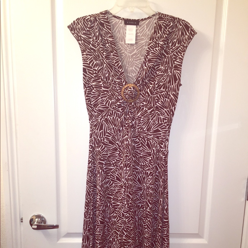 BROWN/WHITE KNOT FRONT DRESS